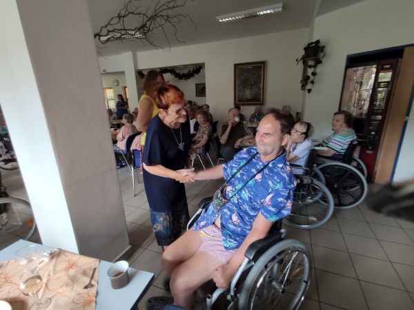 IMG_20220623_142358.jpg, 66kB