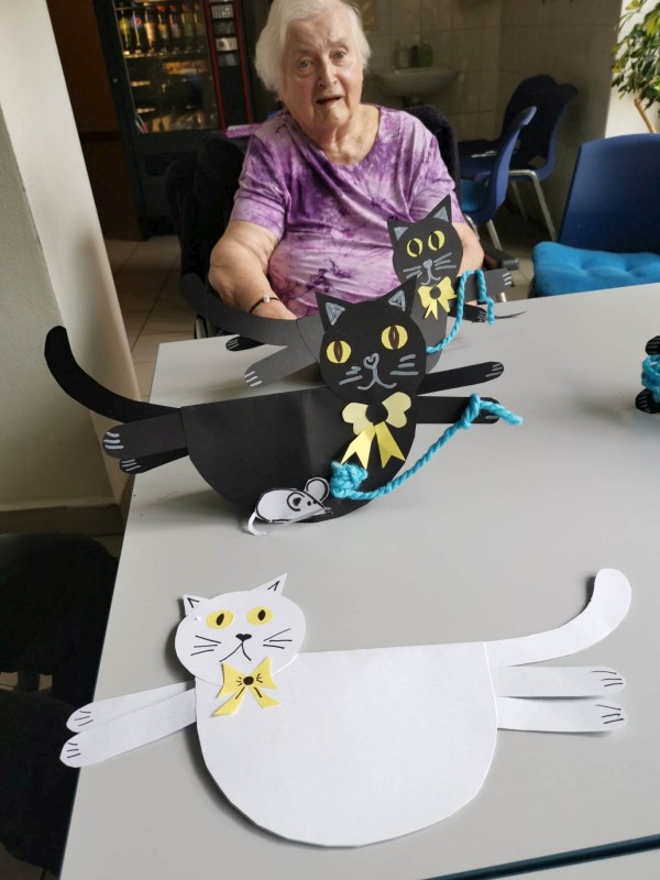 345844602_2422116094613694_274012255844111827_n.jpg, 83kB