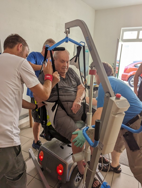 PXL_20230913_120558203.jpg, 114kB