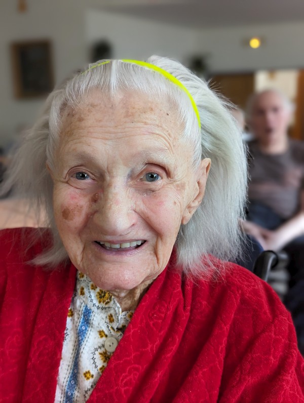 PXL_20240430_120954837.PORTRAIT.jpg, 96kB