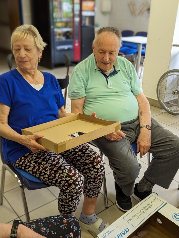 PXL_20240529_122724195.PORTRAIT.jpg, 132kB