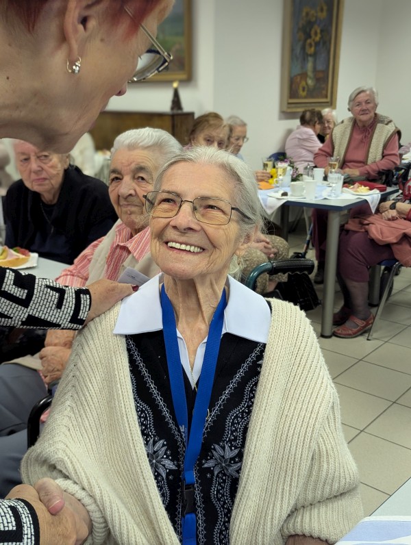 PXL_20241126_134518956.PORTRAIT.jpg, 137kB