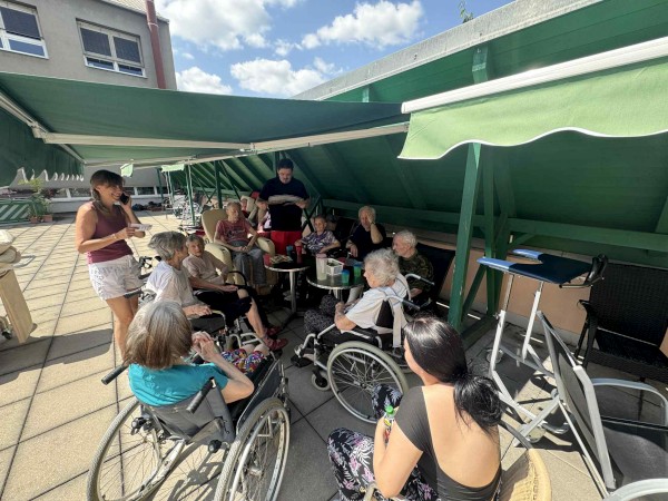 1000007584.jpg, 97kB