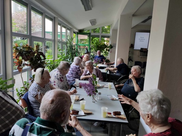 489729326_1106771281467451_6122620594079432955_n.jpg, 84kB