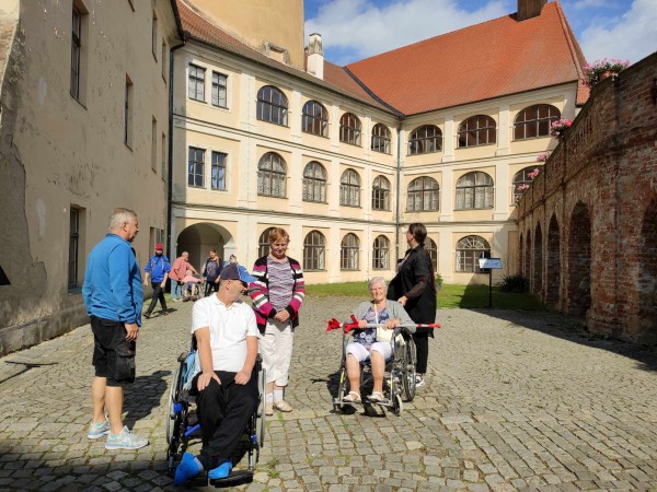 533648459_1353424069478755_2630413722081307759_n.jpg, 104kB