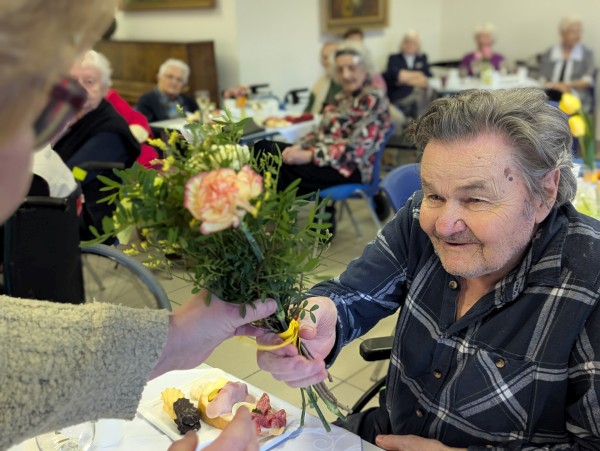 PXL_20250128_131702948.PORTRAIT.jpg, 79kB