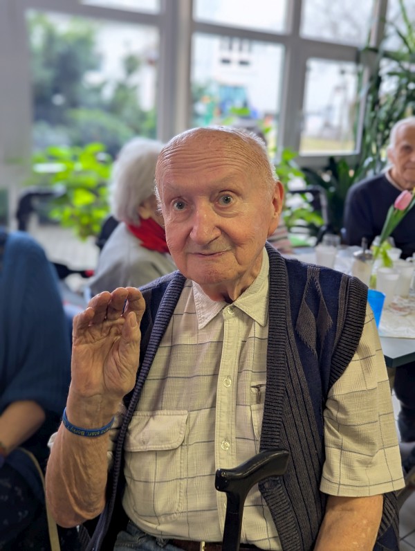 PXL_20250226_131844442.PORTRAIT.jpg, 110kB