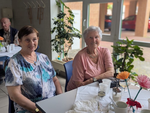 PXL_20250527_121954316.PORTRAIT.jpg, 80kB