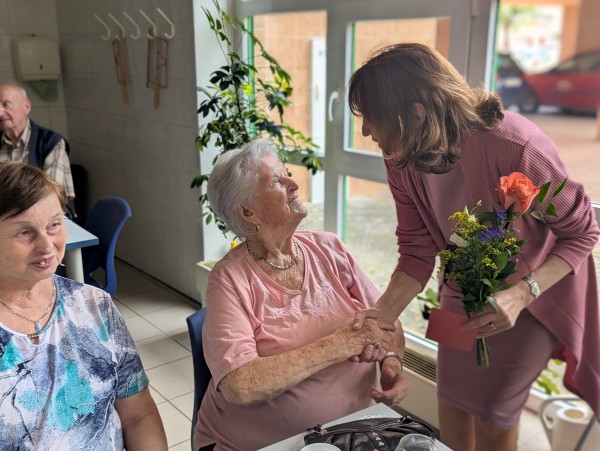 PXL_20250527_122022741.PORTRAIT.jpg, 80kB