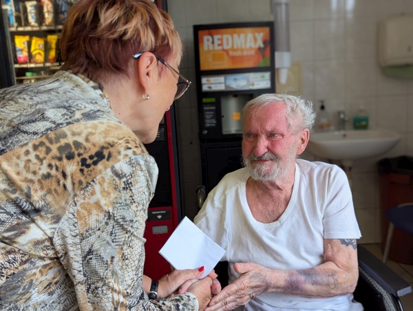 PXL_20250623_123950575.PORTRAIT.jpg, 82kB