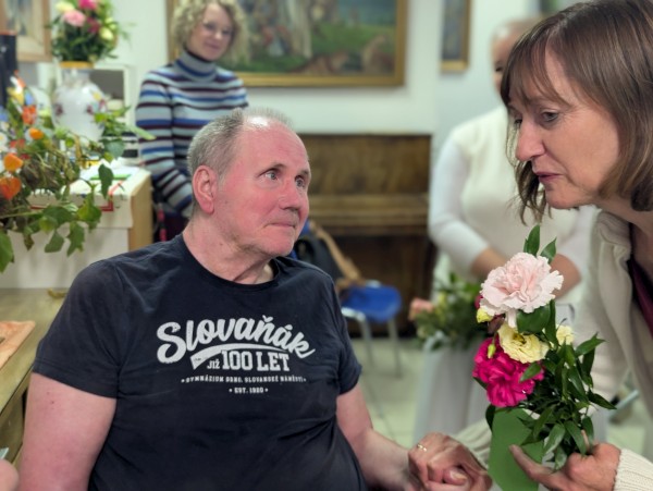 PXL_20250923_121640691.PORTRAIT.jpg, 65kB